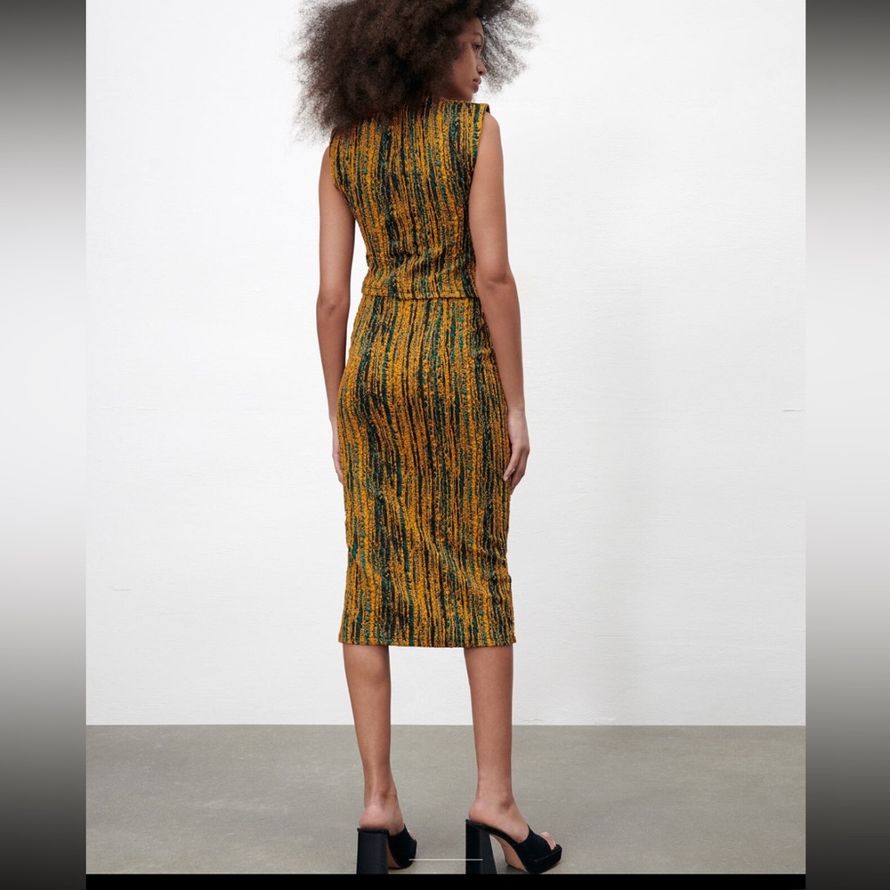 ZARA Two Piece Set - Picture 6 of 8